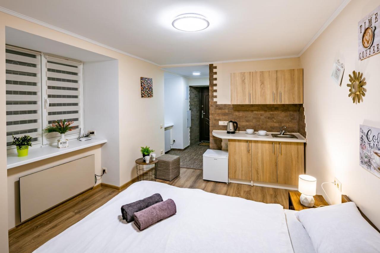 Romari Rynok Square 3 Apartment Liov Exterior foto